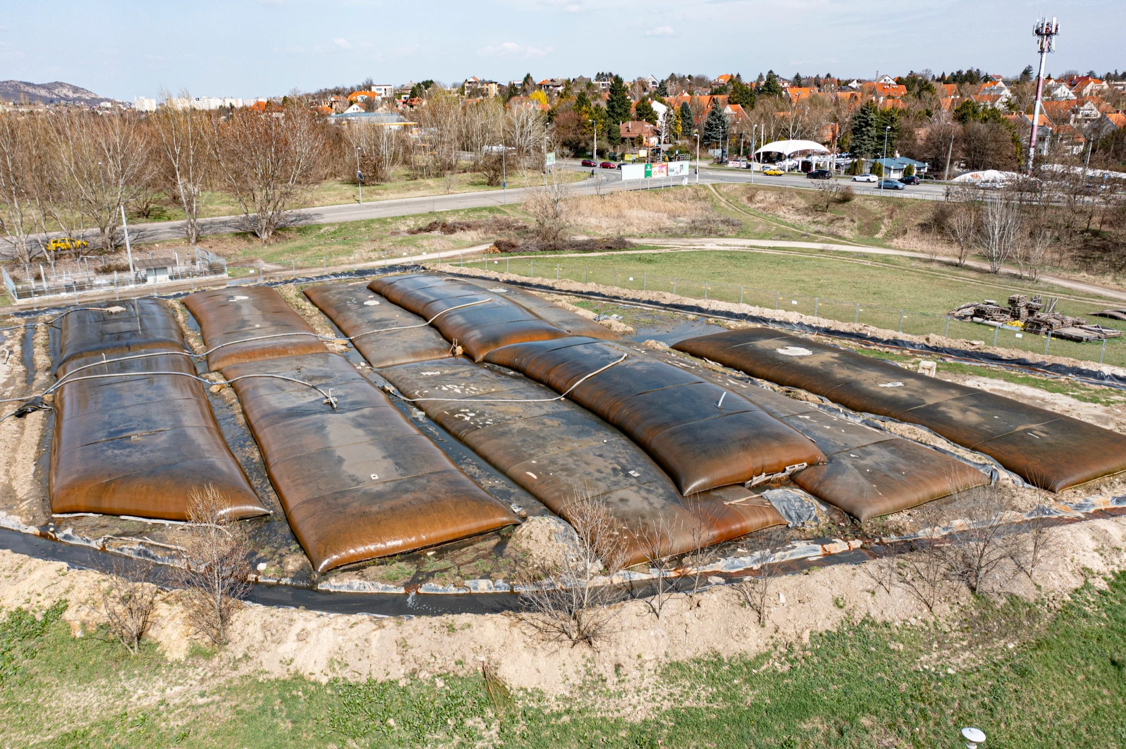 Više geotekstilnih jastuka u radu